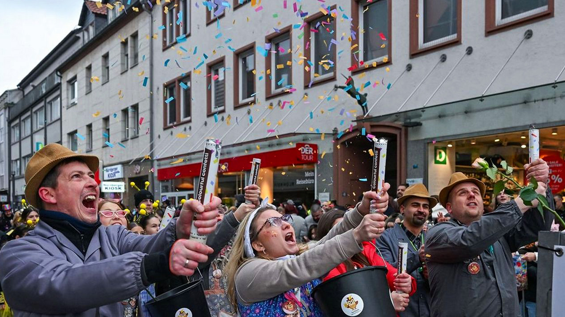 Die Saufeulis beim Faschingsumzug in Hanau